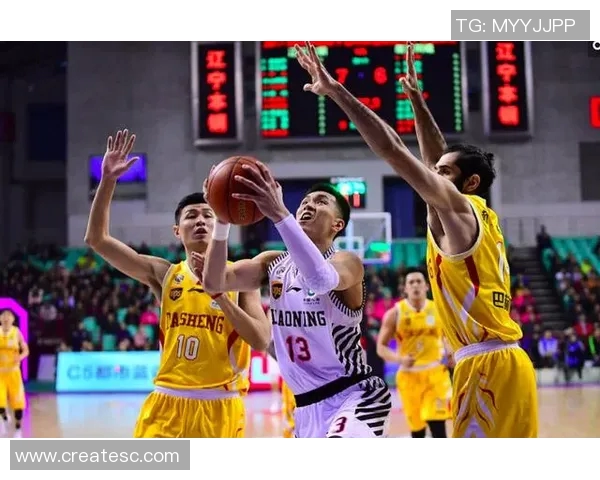 胡金秋末节发力三分绝杀助力球队逆转赢得比赛